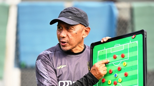 Coach RD Sempat Ragu, Kini Siap Hantam Oxford United di Piala Presiden 2025