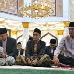 Ketua DPRD Ogan Ilir dan Bupati Panca Kompak Sholat Ied di Masjid Agung An-Nur!