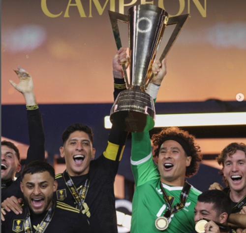 Meksiko Kalahkan AS 2-1 di Final Piala Emas 2025, Jimenez Persembahkan Kemenangan untuk Mendiang Jota