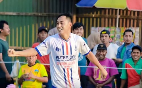 Samsul Arif Cetak Gol di Turnamen Tarkam, Siap Comeback ke Liga 1