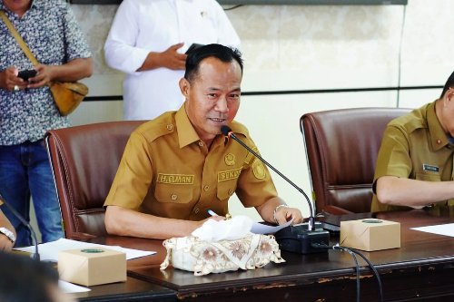 Sekretaris Daerah (Sekda) Kota Prabumulih, H. Elman, ST, MM, menghadiri Rapat Dengar Pendapat (RDP) bersama DPRD Kota Prabumulih