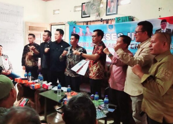 Reses DPRD Ogan Ilir Dapil 4, Warga Protes Perusahaan Tak Peduli Jalan Rusak dan Air Bersih