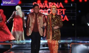 Gubernur Herman Deru Curi Perhatian dengan Songket Bunga Cina di Swarna Songket Nusantara 2025