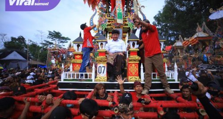 Hadiri Ngaben Massal di OKI, Herman Deru Serukan Pelestarian Budaya Sebagai Perekat Bangsa