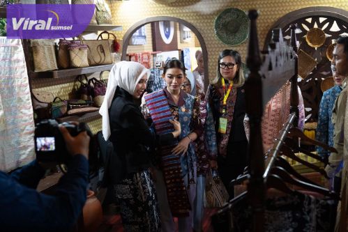 Tikar Purun Angkat Kearifan Lokal, OKI Sabet Juara 1 Stand Terbaik di Swarna Songket Nusantara 2025