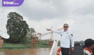 Wagub Cik Ujang Tinjau Alur Sungai, Dukung Solusi Transportasi Batubara yang Ramah Infrastruktur