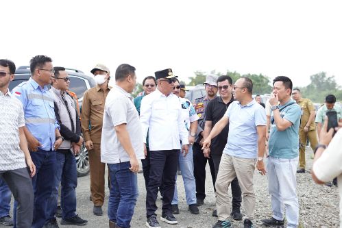 Wagub Cik Ujang Tinjau Jalan Khusus Pertambangan, Pastikan Larangan Truk Batu Bara di Jalan Negara Berlaku 2026
