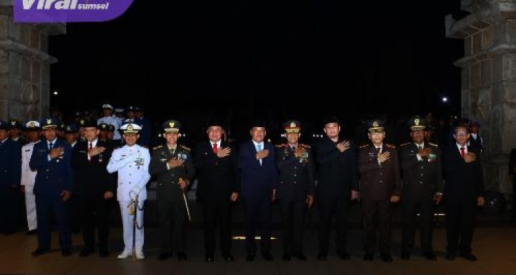 Suasana Khidmat Renungan Suci di TMP Palembang, Herman Deru Ajak Generasi Muda Teladani Semangat Pahlawan