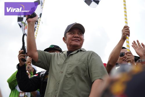 Gubernur Herman Deru Dorong Lomba Perahu Bidar Palembang Jadi Agenda Wisata Dunia Gubernur Herman Deru Dorong Lomba Perahu Bidar Palembang Jadi Agenda Wisata Dunia