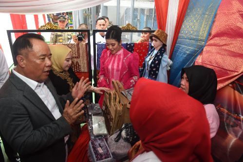 Wagub Cik Ujang Serahkan Remisi HUT RI ke-80, 11.495 Napi di Sumsel Dapat Pengurangan Masa Hukuman