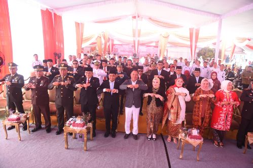 Wagub Cik Ujang Serahkan Remisi HUT RI ke-80, 11.495 Napi di Sumsel Dapat Pengurangan Masa Hukuman