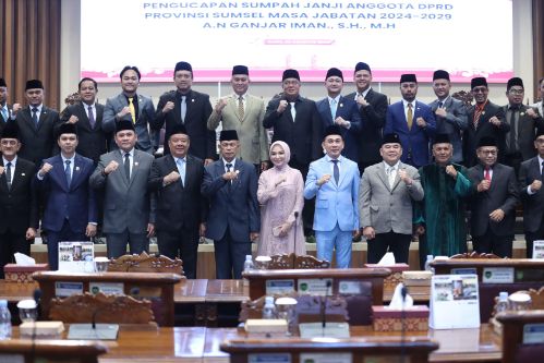Wagub Cik Ujang Hadiri Paripurna PAW DPRD Sumsel, Ganjar Iman Resmi Dilantik Gantikan Samsul Bahri