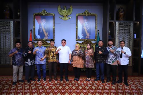Gubernur Herman Deru Lepas 10 Agen Perdamaian Sumsel ke Ajang Nasional