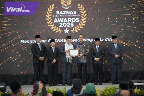 Dinilai Aktif Dukung Gerakan Zakat, Bupati OKI Raih Baznas Award 2025