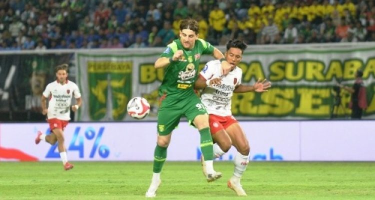Perez Buka Opsi Permanenkan Posisi Dejan Tumbas Sebagai Bek Kiri Persebaya