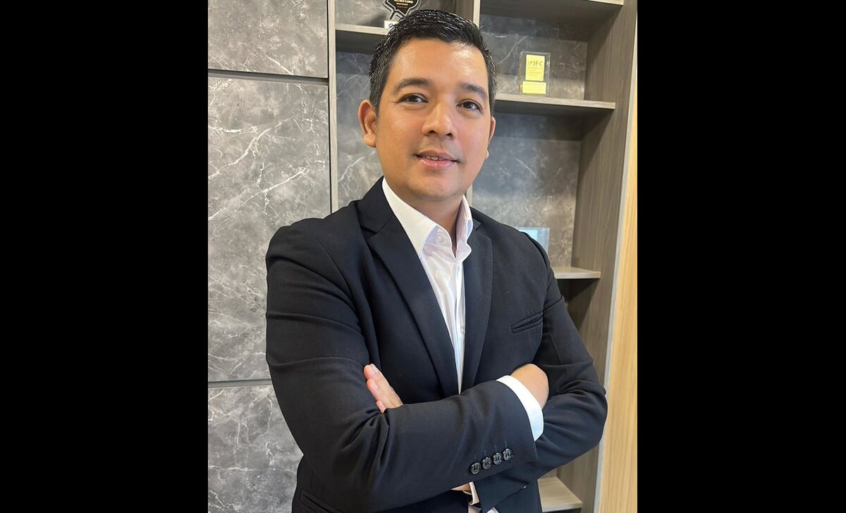 Pertama, Dr. Lucky Bayu Purnomo Perkenalkan GENCAR sebagai laboratorium pasar modal dan Pusat Literasi, Riset Pasar Modal di Bulan Kemerdekaan RI ke-80. Foto: Viralsumsel.com