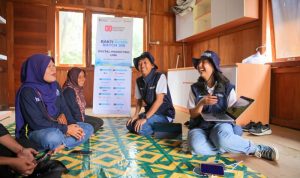 Relawan Bakti BUMN di Tanjung Enim, Sumatera Selatan. Foto: viralsumsel.com