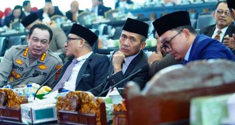Wali Kota Palembang Ikuti Rapat Paripurna Istimewa, Simak Langsung Pidato Presiden Prabowo untuk Arah Pembangunan Nasional