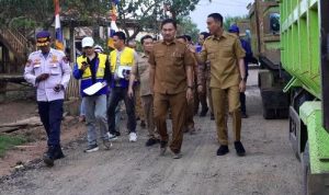 Muchendi Buka Keran Dana Bangub, Rp 30 Miliar untuk Perbaikan Jalan Tulung Selapan