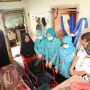 TP PKK Palembang Serahkan Kursi Roda untuk Warga Ilir Timur II