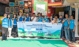 PT Jasamarga Tollroad Maintenance Salurkan Bantuan untuk Pondok Baca Puspita Wonosobo. Foto : viralsumsel.com