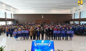 Luluskan 191 Ahli Madya Teknik, Politeknik PU Siap Perkuat Pembangunan Nasional. Foto: viralsumsel.com