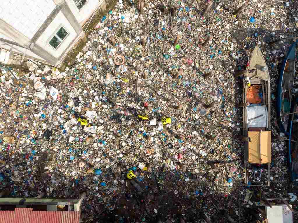 Dari Batam, Bintan dan kini Bali Seven Clean Seas Perluas Operasi di Indonesia untuk Menghadapi Salah Satu Krisis Polusi Plastik Paling Terlihat di Dunia. Foto: viralsumsel.com