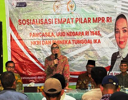 Senator Hj. Eva Susanti Sosialisasikan Empat Pilar MPR RI di Desa Palemraya, Ogan Ilir