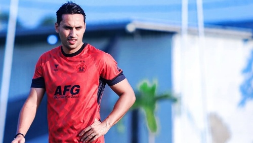 Ezra Walian Pulih, Tapi Masih Diragukan Tampil Lawan Persijap