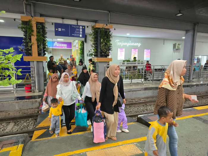 Libur Panjang Maulid Nabi, KAI Divre IV Tanjungkarang Catat Kenaikan Penumpang 5%. Foto: viralsumsel.com