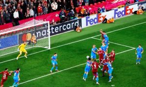Drama di Anfield: Liverpool Tumbangkan Atletico Madrid 3-2 Lewat Gol Penentu Van Dijk