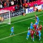 Drama di Anfield: Liverpool Tumbangkan Atletico Madrid 3-2 Lewat Gol Penentu Van Dijk