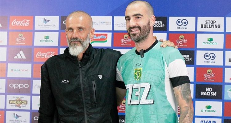 Milos Raickovic Siap Ambil Alih Peran Francisco Rivera di Lini Tengah Persebaya