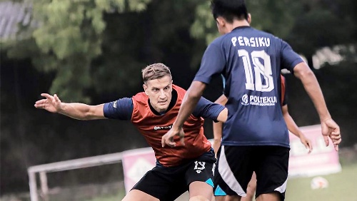 Persiku Kudus Siap Ladeni PSS Sleman, Fisik Pemain Jadi Sorotan Jelang Laga Perdana di Kandang