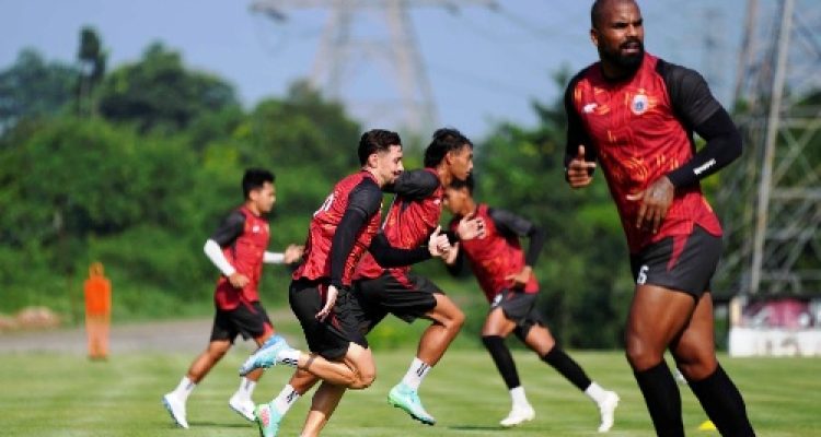 Persija Targetkan Tiga Poin dari Markas Borneo FC