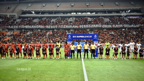 Persija Jakarta Cetak Rekor Penonton BRI Super League, Atmosfer JIS Pecah Meski Hanya Berbagi Poin