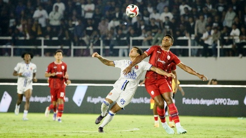 Persis Solo Terpuruk! Peter de Roo Bongkar Masalah Utama di Timnya