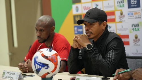 Persipura Jayapura Siap Tempur Hadapi Kendal Tornado FC, Ricardo Salampessy Optimistis Raih Poin Penuh di Stadion Lukas Enembe