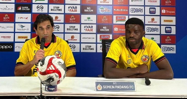 Semen Padang Optimistis Bisa Curi Poin di Kandang Persebaya