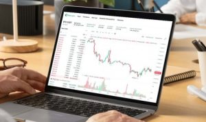 The Fed Pangkas Suku Bunga, Tapi Bitcoin Malah Ambruk, Investor Panik?. Foto : viralsumsel.com