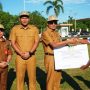 Wali Kota Prabumulih Serahkan Bantuan Alsintan dan Program TJSL PLN untuk Petani