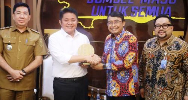 Audiensi Dirut Baru PT Pusri, Gubernur Herman Deru Tekankan Pentingnya Distribusi Pupuk untuk Pertanian Sumsel