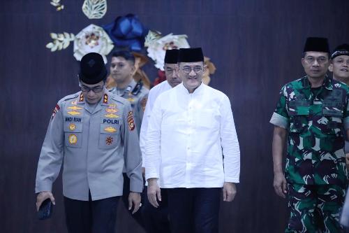 Polda Sumsel Gelar Maulid Nabi, Sekda Edward Candra Tekankan Harmoni dan Persatuan