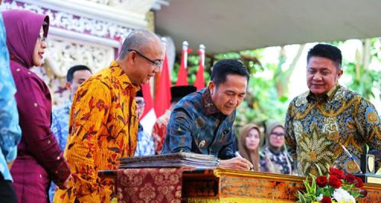 Walikota Palembang Tandatangani MoU dengan BPS Palembang