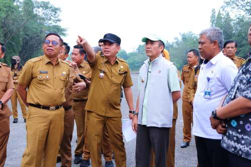 Ratu Dewa Tinjau Terminal Karya Jaya Untuk Kantong Parkir Kendaraan Besar