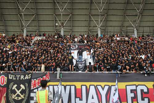 Ultras Palembang Tetap Setia, Dukung Sriwijaya FC Meski Kembali Kalah di Kandang