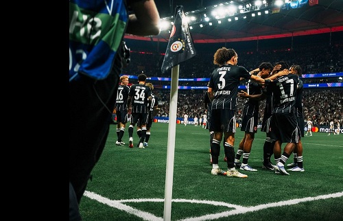 Klasemen Liga Champions 2025/2026: Frankfurt Puncaki Tabel, PSG Tempel Ketat