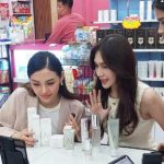 JM Kosmetik Hadirkan Mezty Mez & Denira Wiraguna di Beauty Event “Glowing Together” Palembang