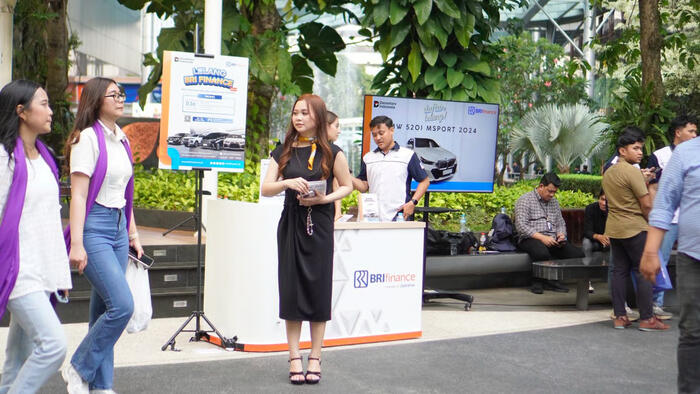 BRI Finance Gelar Lelang Mobil Bekas Berkualitas, Bunga Mulai 0,36% per Bulan. Foto : viralsumsel.com