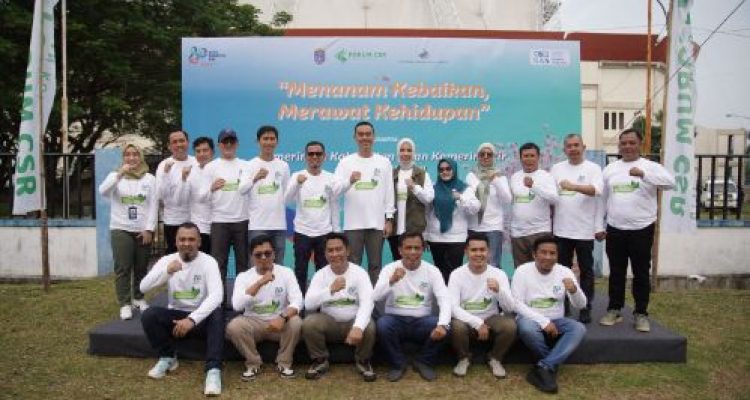 Indahkan Kota Kayuagung, 300 Pohon Tabebuya Ditanam Sambut HUT ke-80 Kabupaten OKI